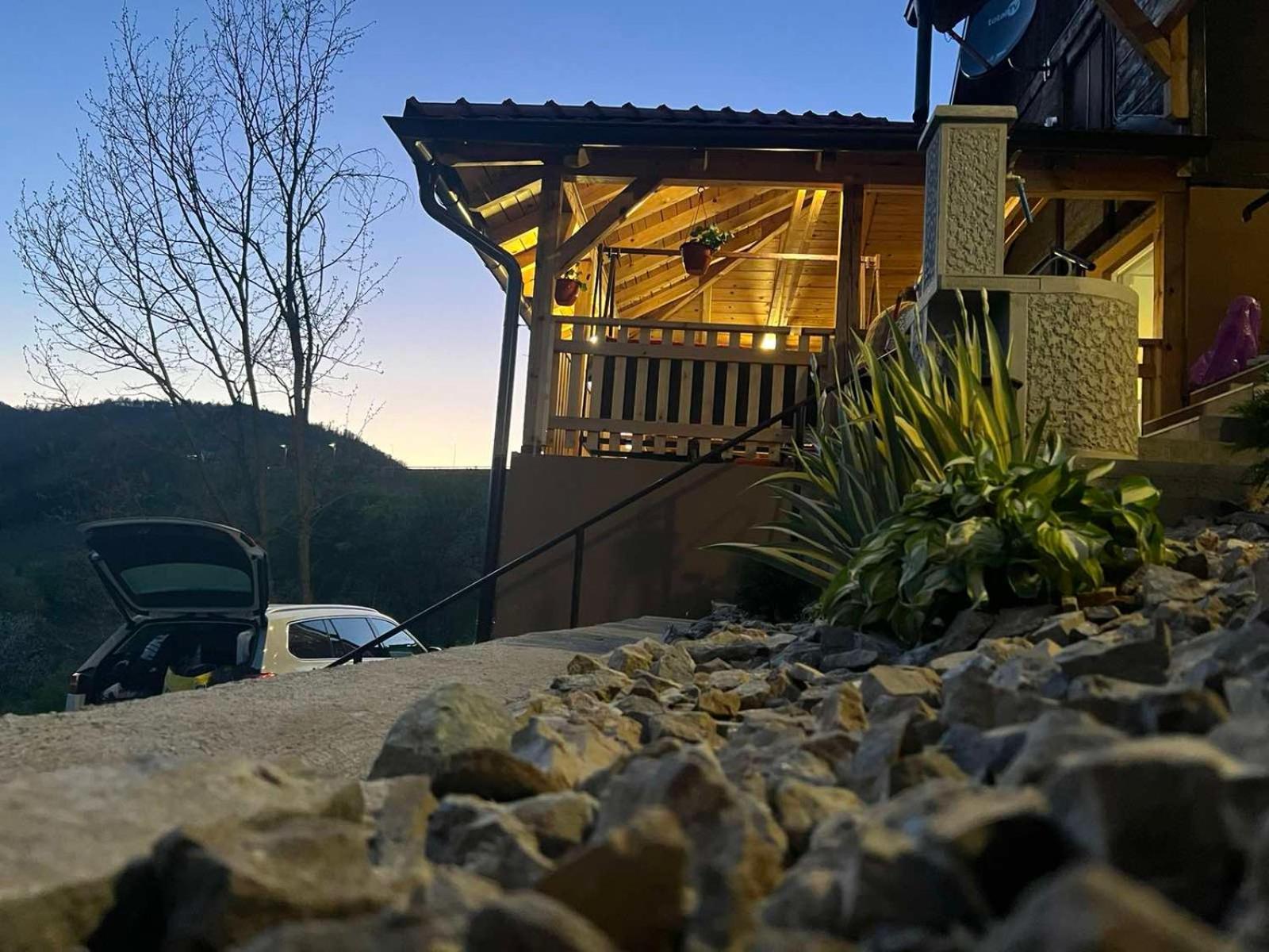 Hotel Ljubav Stara Zaovine Lazici Exterior foto