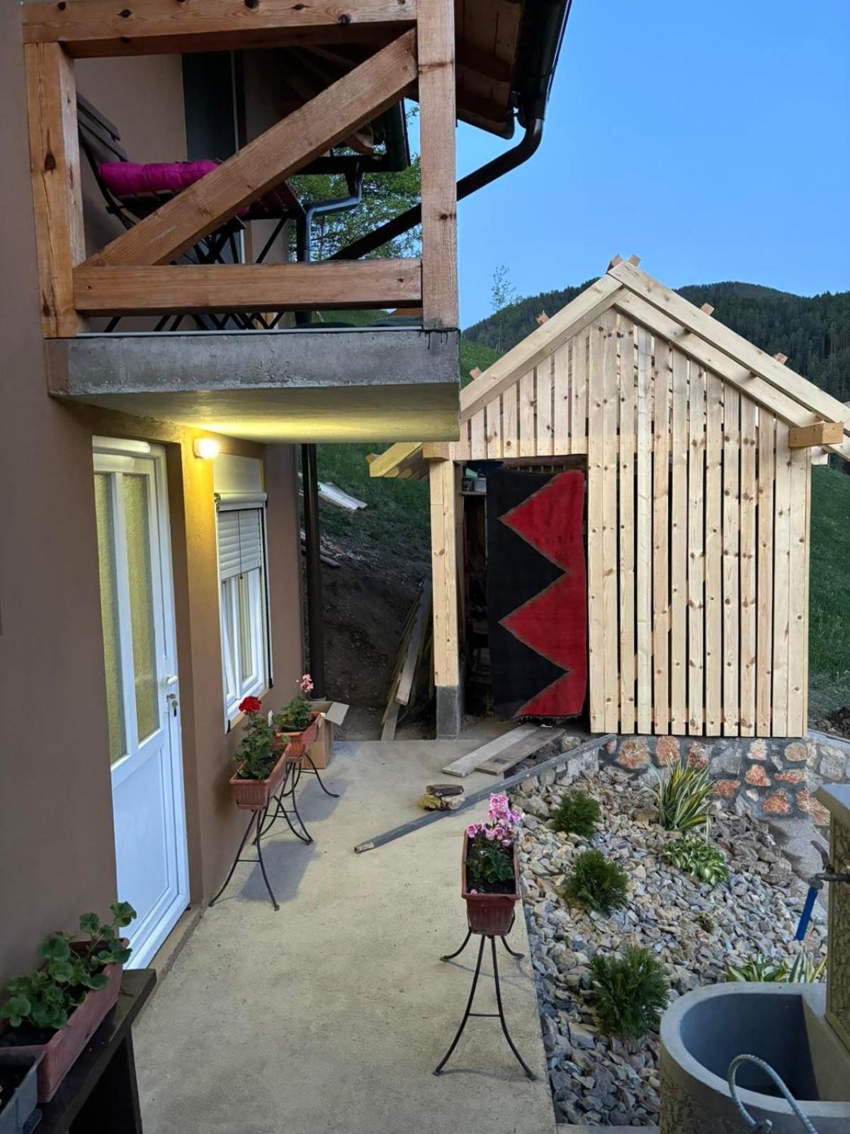 Hotel Ljubav Stara Zaovine Lazici Exterior foto